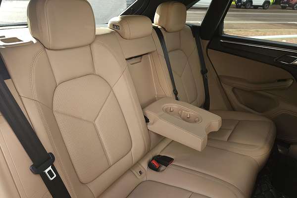 2019 Porsche Macan 95B