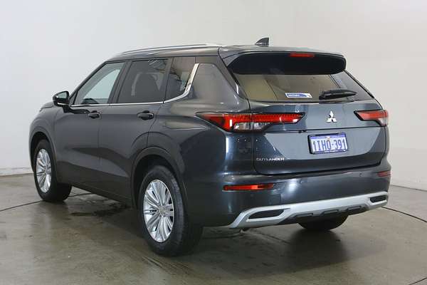 2024 Mitsubishi Outlander LS ZM