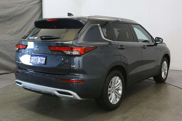 2024 Mitsubishi Outlander LS ZM