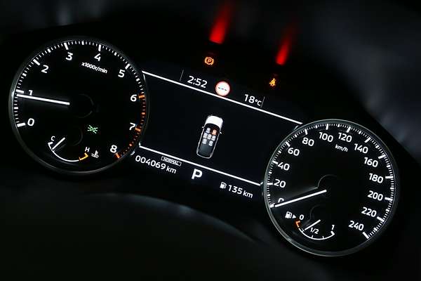 2024 Mitsubishi Outlander LS ZM