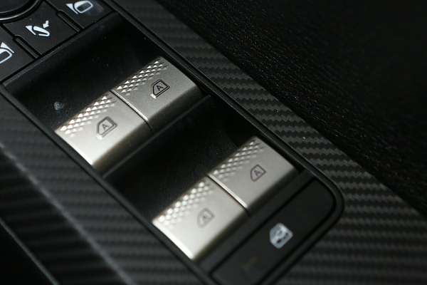 2024 Mitsubishi Outlander LS ZM