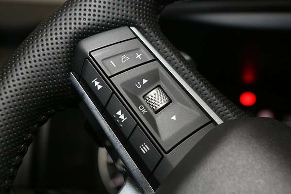 2024 Mitsubishi Outlander LS ZM
