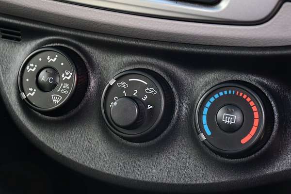 2012 Toyota Yaris YR NCP130R