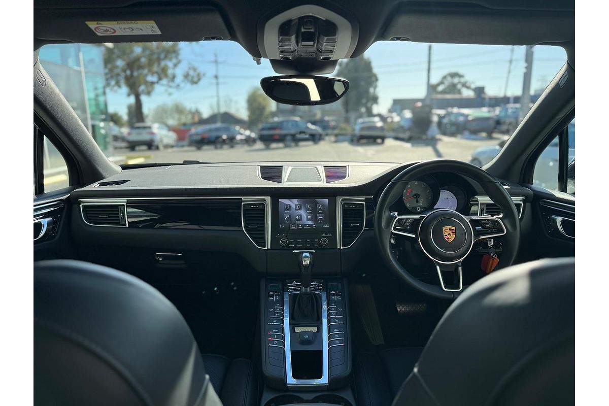 2018 Porsche Macan S 95B