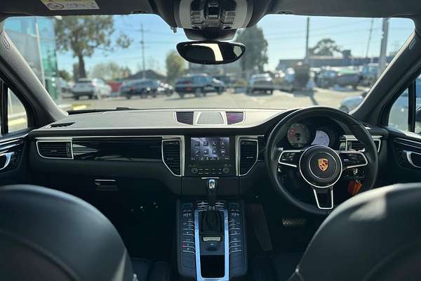 2018 Porsche Macan S 95B