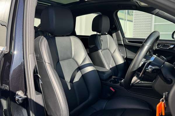 2018 Porsche Macan S 95B