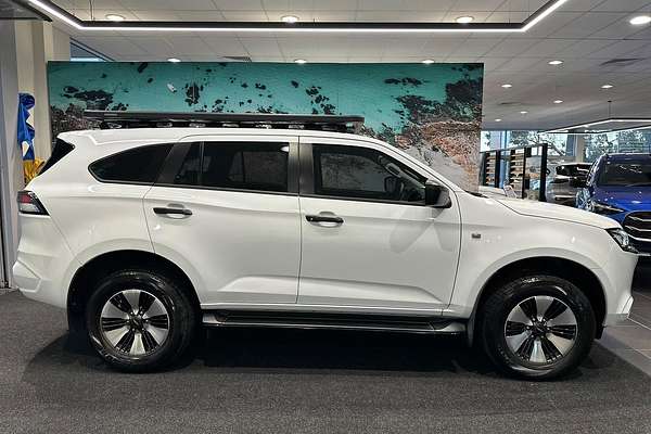 2021 Isuzu MU-X LS-M