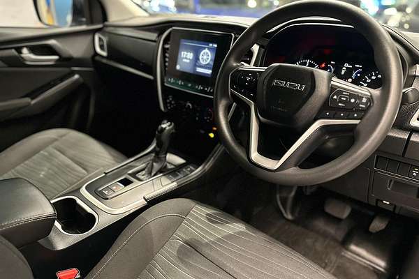 2021 Isuzu MU-X LS-M