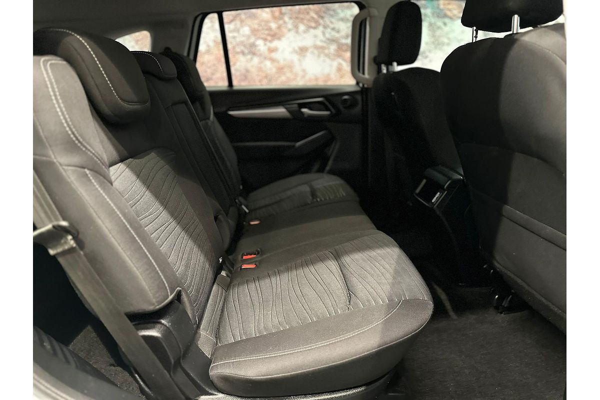 2021 Isuzu MU-X LS-M