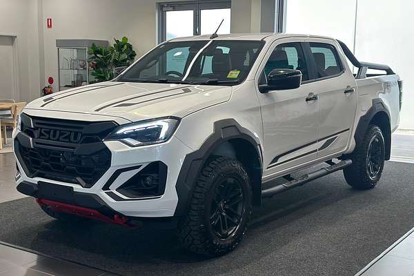 2025 Isuzu D-MAX BLADE 4X4