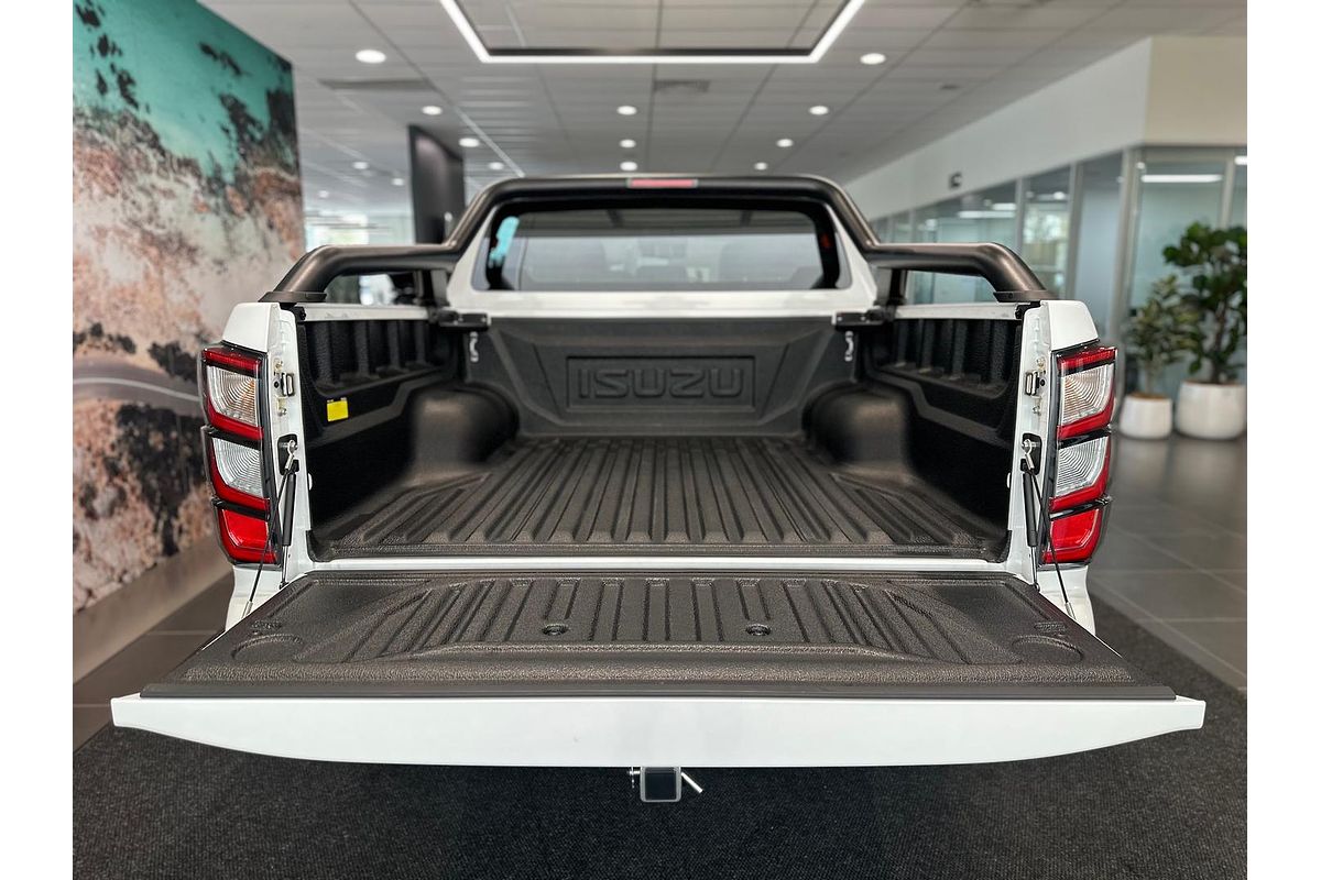 2025 Isuzu D-MAX BLADE 4X4