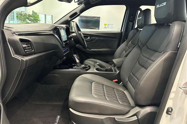 2025 Isuzu D-MAX BLADE 4X4