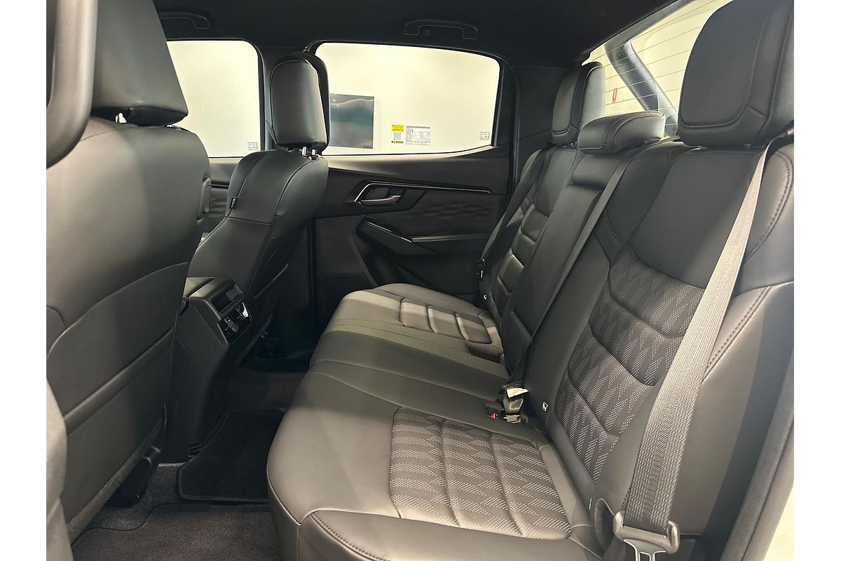 2025 Isuzu D-MAX BLADE 4X4