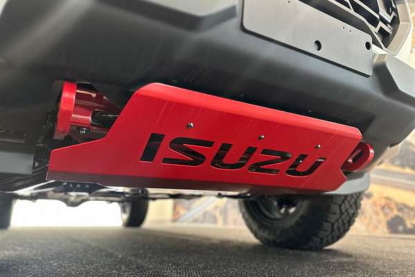 2025 Isuzu D-MAX BLADE 4X4