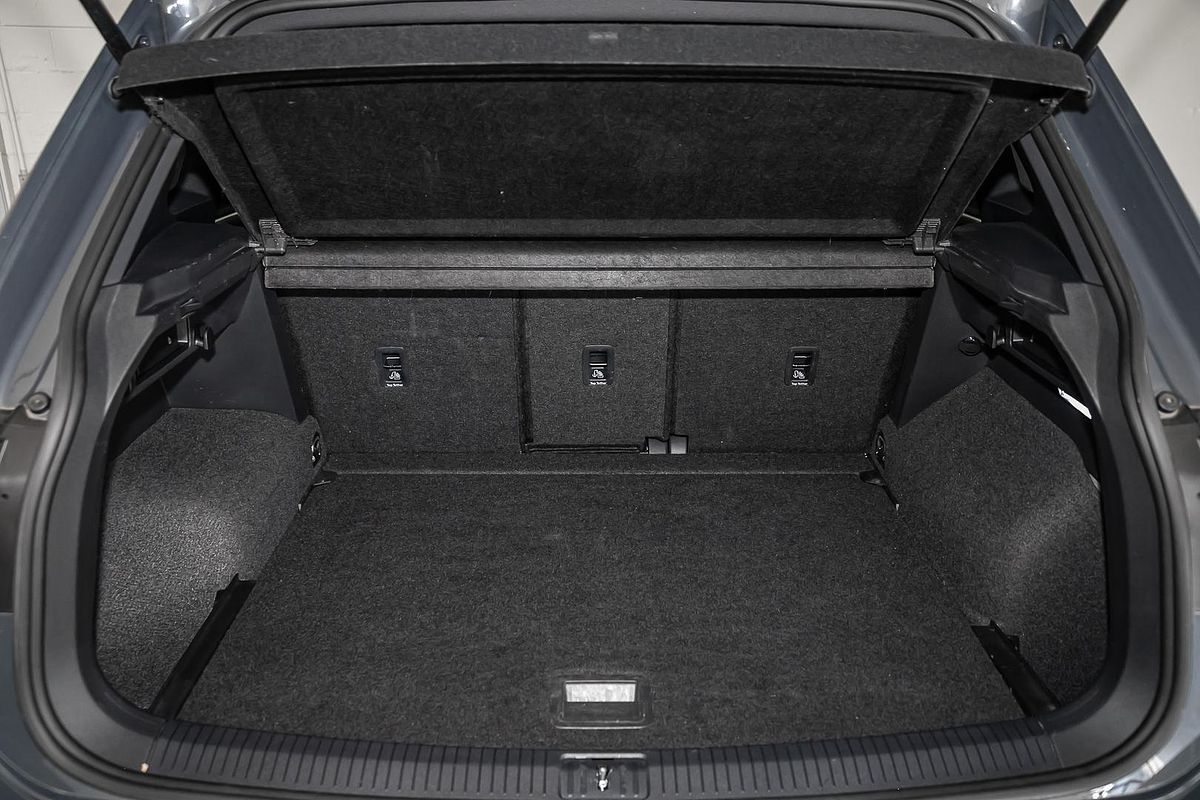 2023 Volkswagen Tiguan 162TSI R-Line 5N