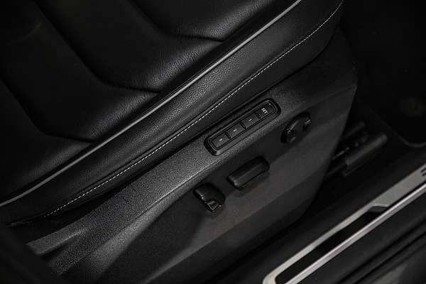 2023 Volkswagen Tiguan 162TSI R-Line 5N