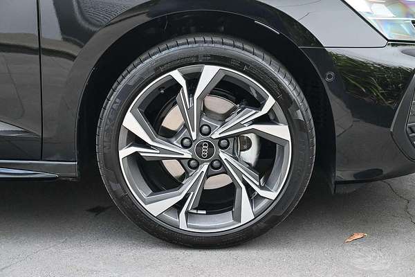 2025 Audi A3 35 TFSI S line GY