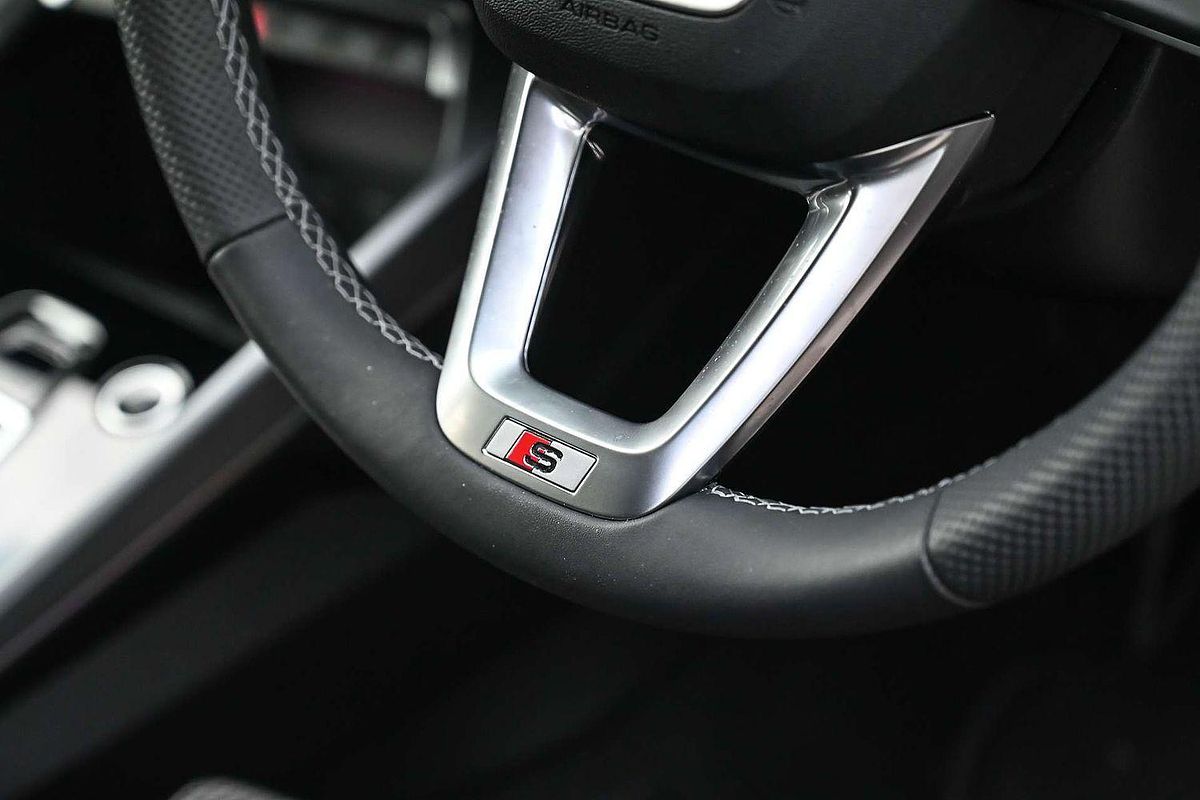 2025 Audi A3 35 TFSI S line GY