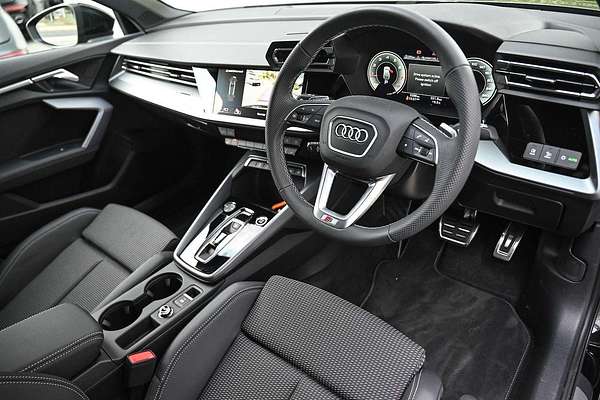 2025 Audi A3 35 TFSI S line GY