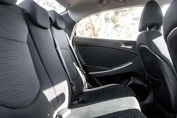 2015 Hyundai Accent Active RB3