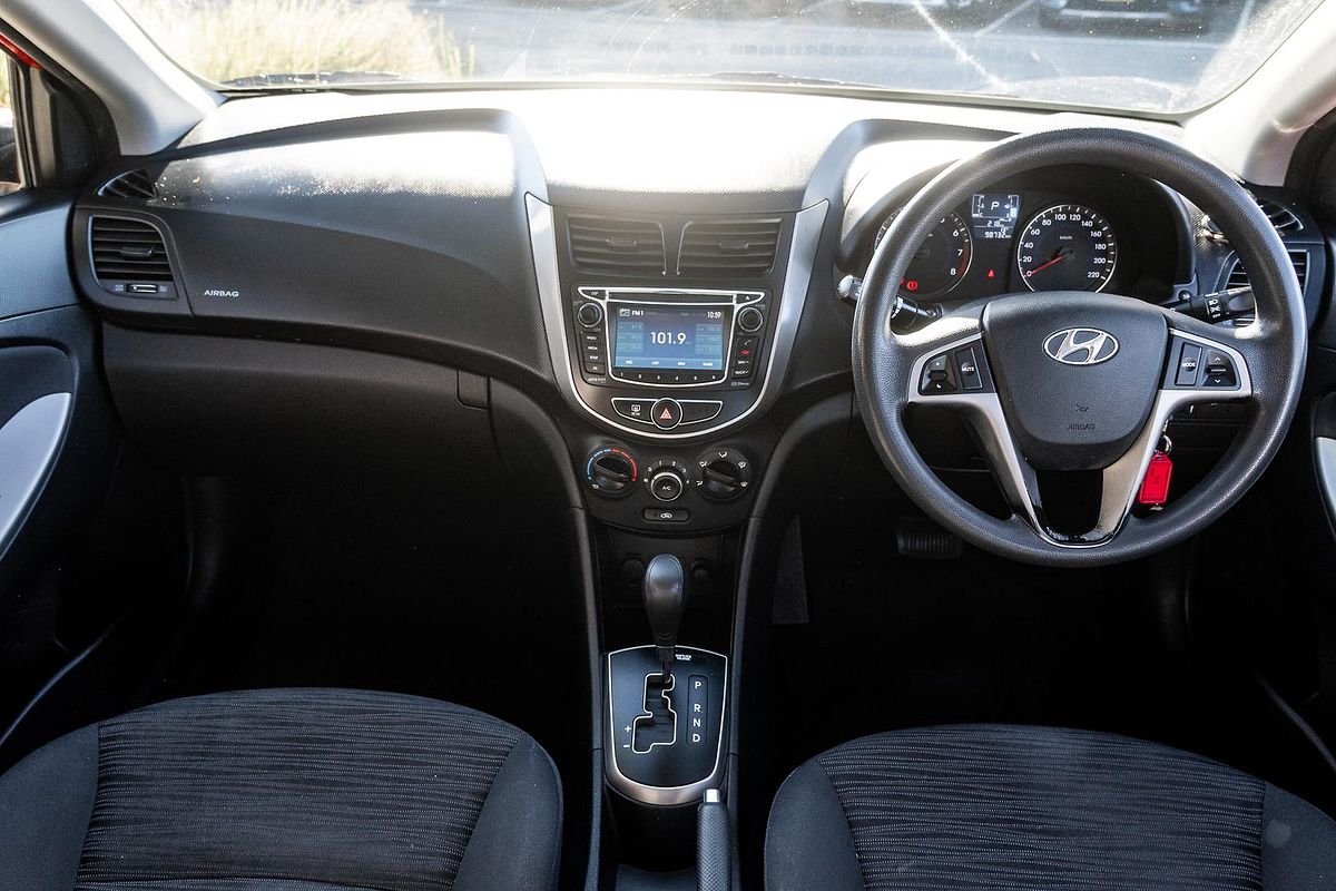 2015 Hyundai Accent Active RB3