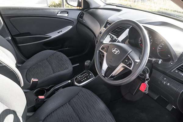 2015 Hyundai Accent Active RB3