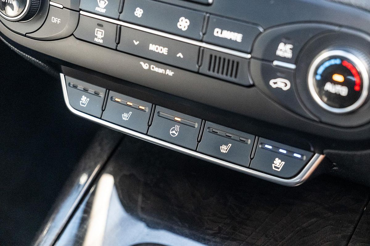2017 Kia Sorento Platinum UM