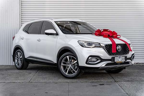 2022 MG HS Essence X SAS23