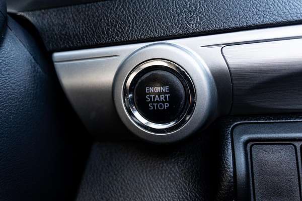 2015 Toyota Camry Atara S ASV50R