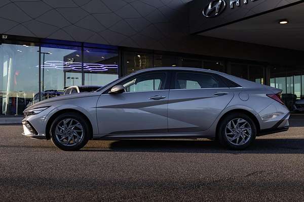 2025 Hyundai i30 Elite Hybrid CN7.V2