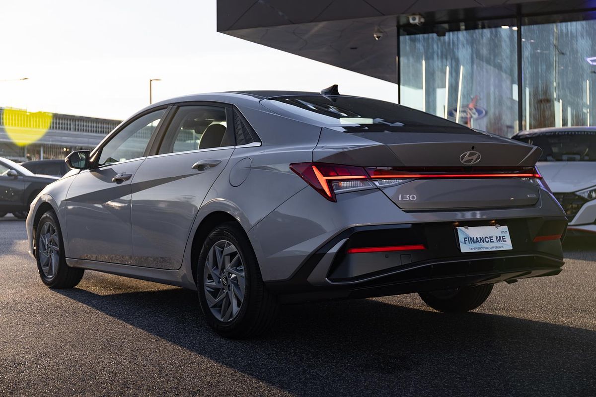 2025 Hyundai i30 Elite Hybrid CN7.V2