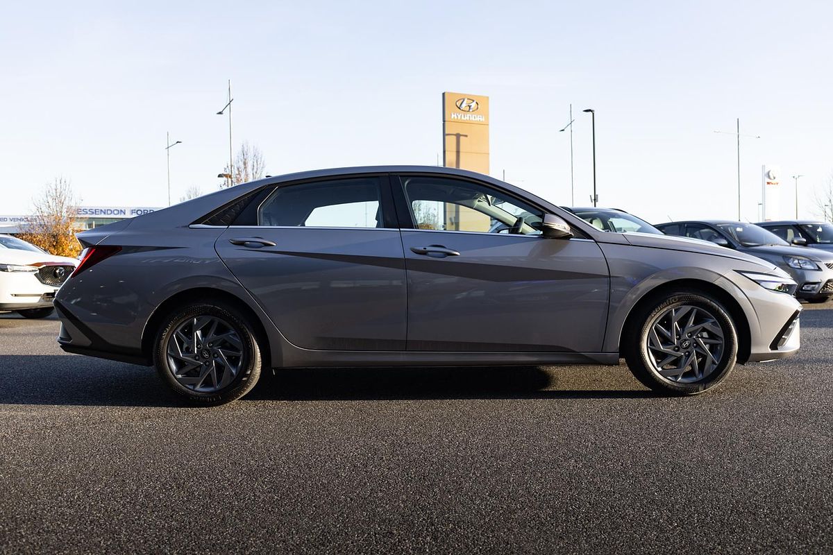 2025 Hyundai i30 Elite Hybrid CN7.V2