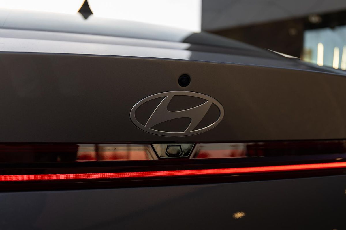 2025 Hyundai i30 Elite Hybrid CN7.V2