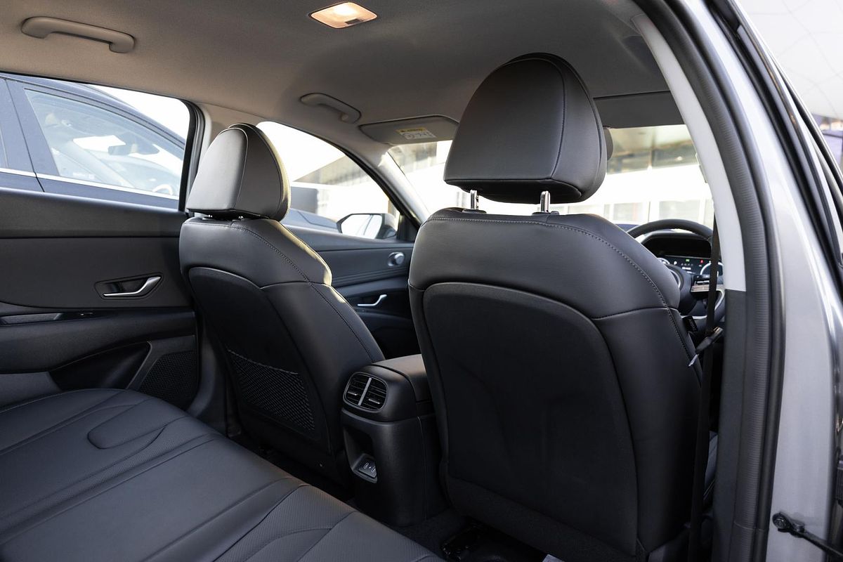 2025 Hyundai i30 Elite Hybrid CN7.V2
