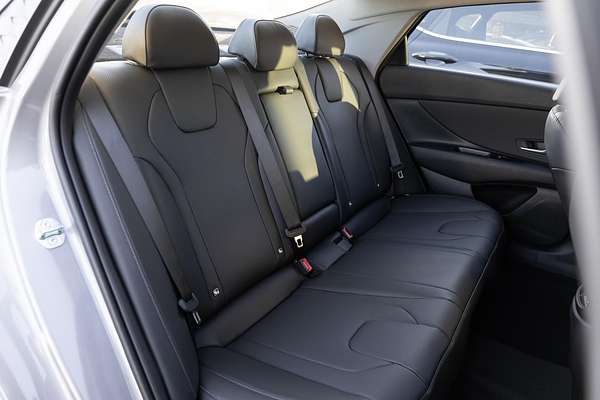 2025 Hyundai i30 Elite Hybrid CN7.V2