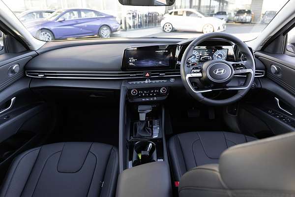 2025 Hyundai i30 Elite Hybrid CN7.V2