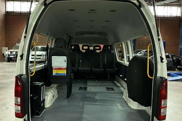 2011 Toyota Hiace Commuter TRH223R