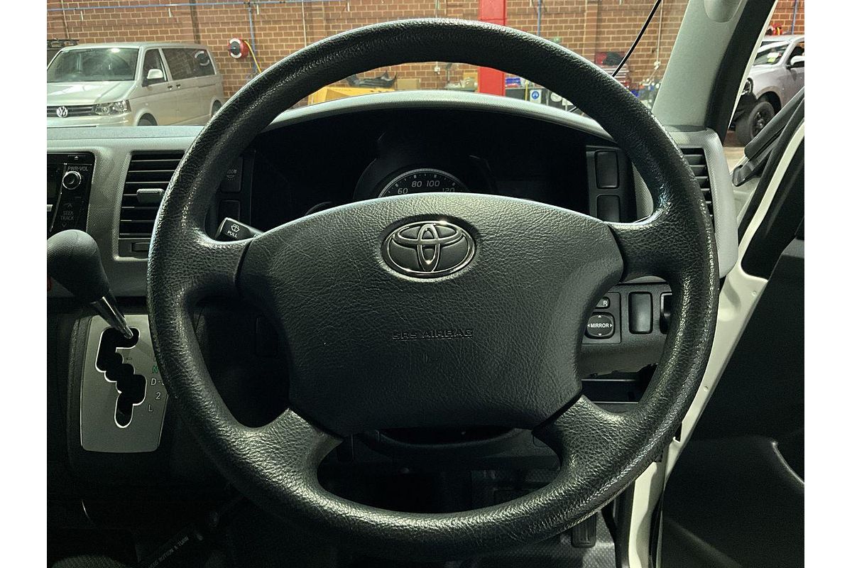 2011 Toyota Hiace Commuter TRH223R