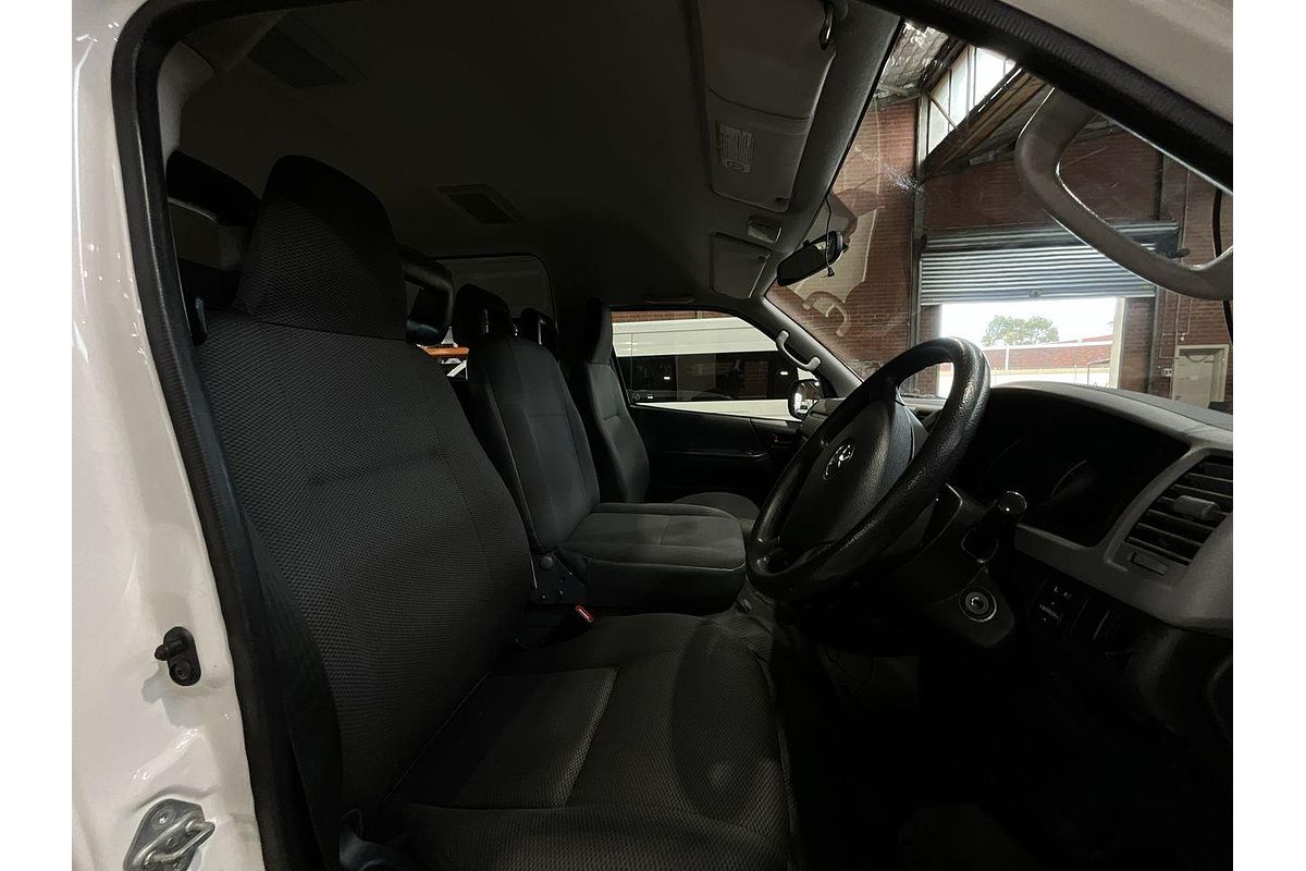 2011 Toyota Hiace Commuter TRH223R