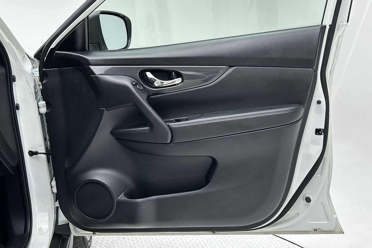 2022 Nissan X-TRAIL ST T32