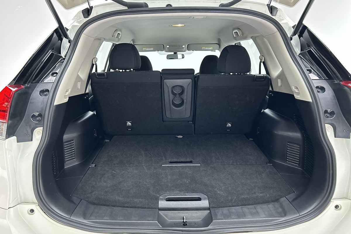2022 Nissan X-TRAIL ST T32