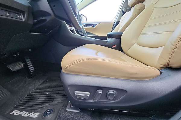 2020 Toyota RAV4 Hybrid Limited