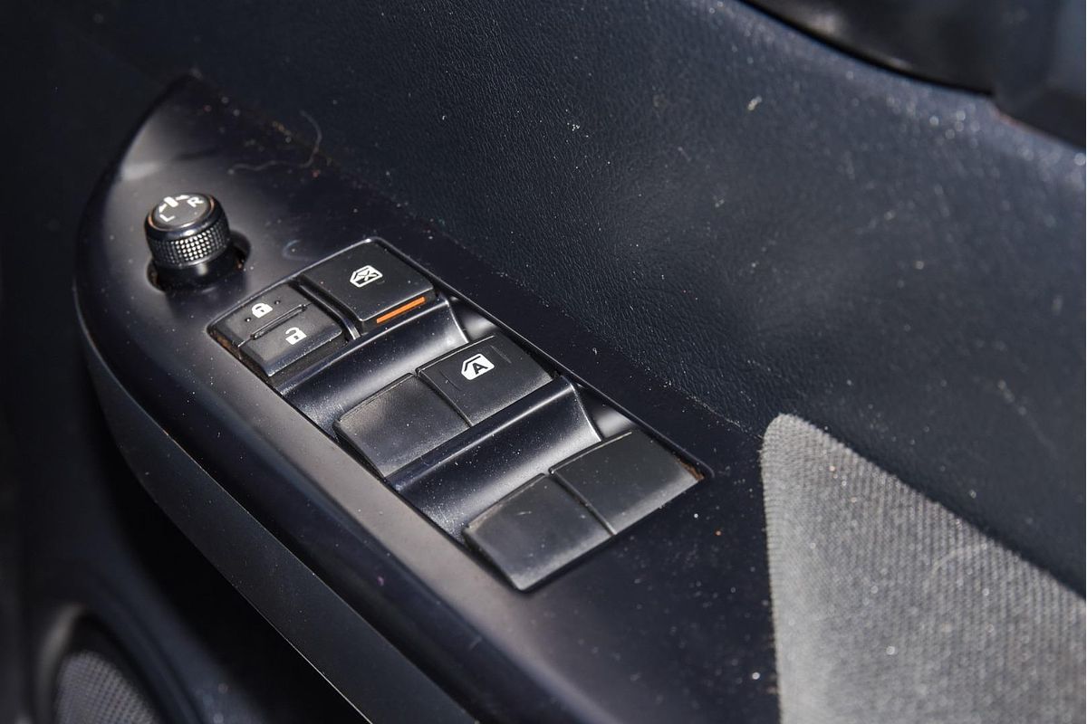 2019 Toyota Hilux SR GUN126R 4X4