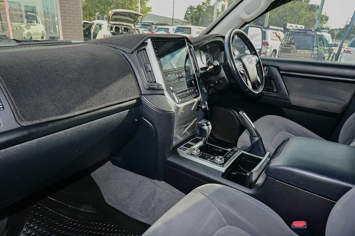 2018 Toyota Landcruiser GXL VDJ200R