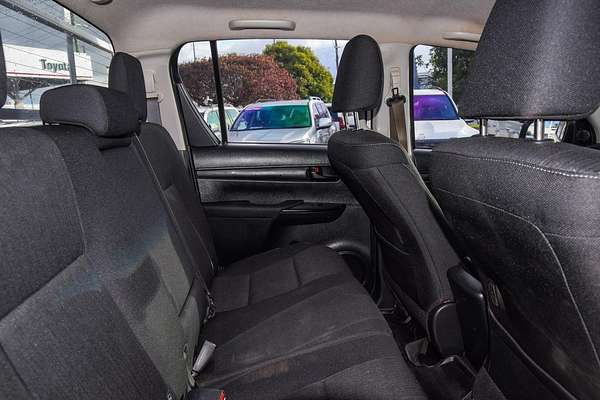 2019 Toyota Hilux SR GUN126R 4X4