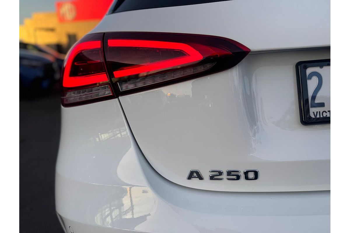 2022 Mercedes-Benz A-Class A250 V177