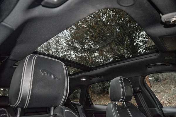 2021 Jaguar F-PACE P250 R-Dynamic SE X761