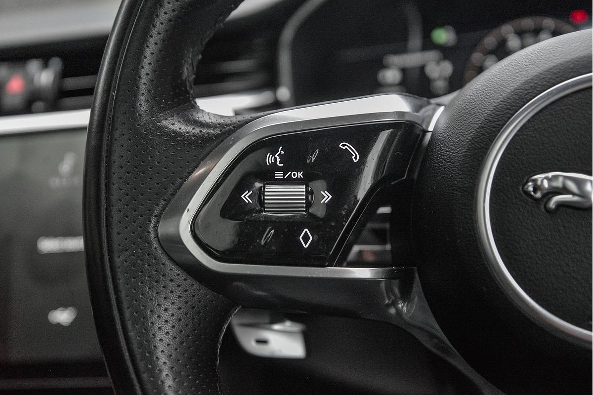 2021 Jaguar F-PACE P250 R-Dynamic SE X761