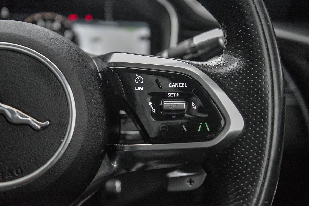 2021 Jaguar F-PACE P250 R-Dynamic SE X761
