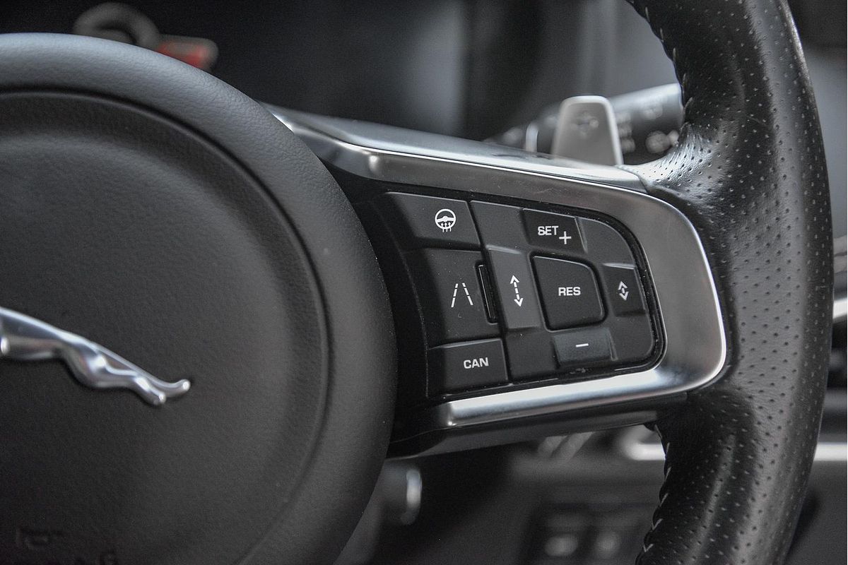 2020 Jaguar F-PACE SVR X761